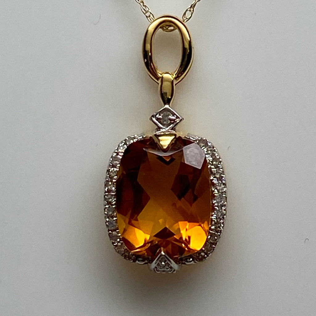 10k Yellow Gold Cushion Cut Citrine And 0.12ctw Diamond Pendant With Chain New